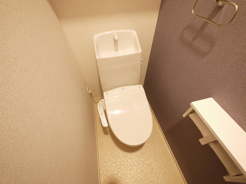 ＲＥＬＡ　ＦＯＲＴのトイレ|落ち着いた色調のトイレです