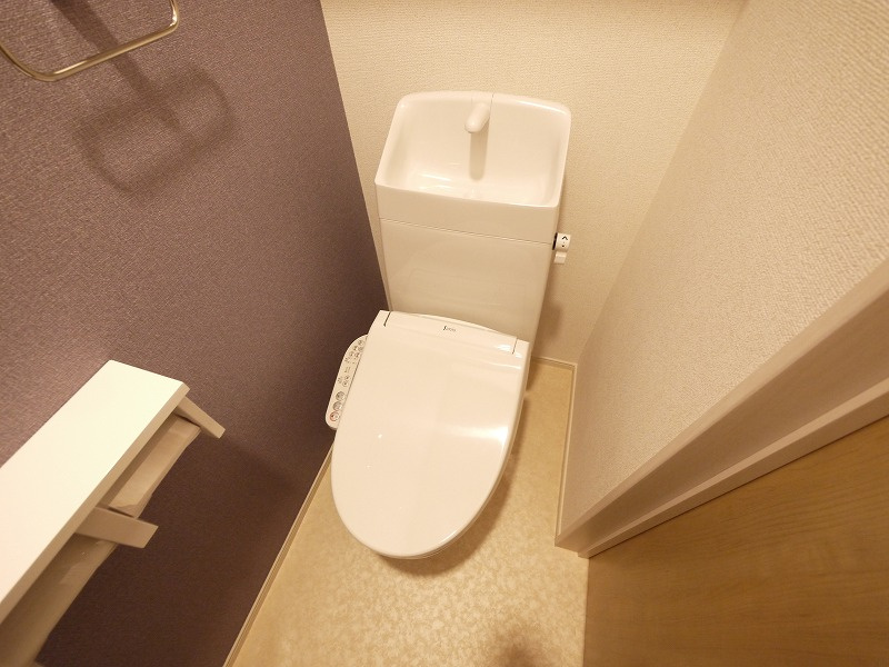 ＲＥＬＡ　ＦＯＲＴのトイレ|ゆったりとした空間のトイレです