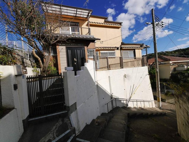 鈴蘭台東町4丁目戸建の外観