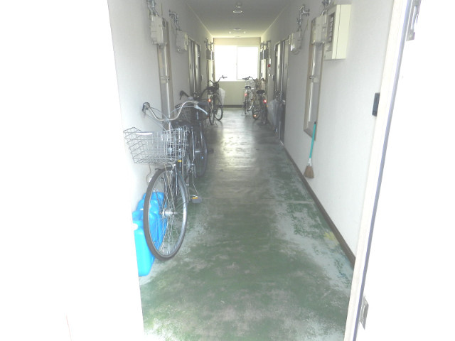 一刻館のエントランス