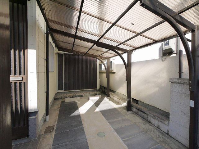 大和郡山市本庄町戸建の駐車場
