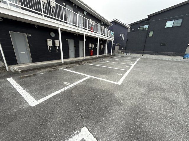 アーバンハイツの駐車場