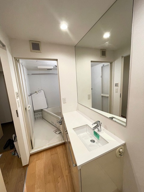 SUNBRIGHT YOYOGI PARK（サンブライトヨヨギパーク）の洗面所