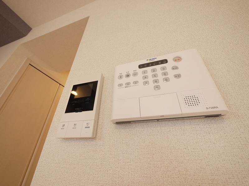 ＲＥＬＡ　ＦＯＲＴのセキュリティ|モニター付きインターホーン