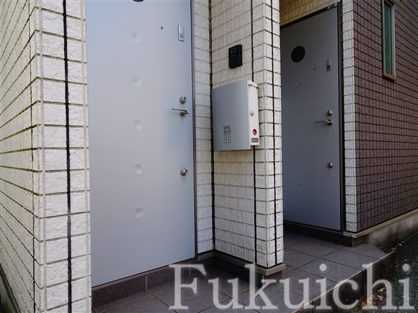 ポンテアルト上目黒のエントランス