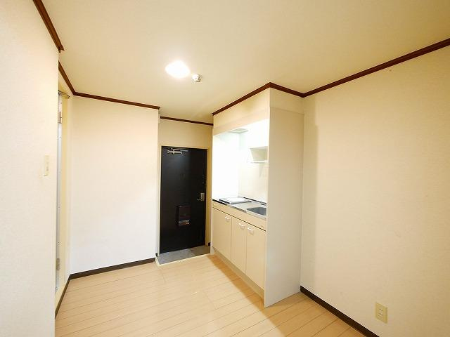 谷垣マンションのキッチン|きれいなキッチンです