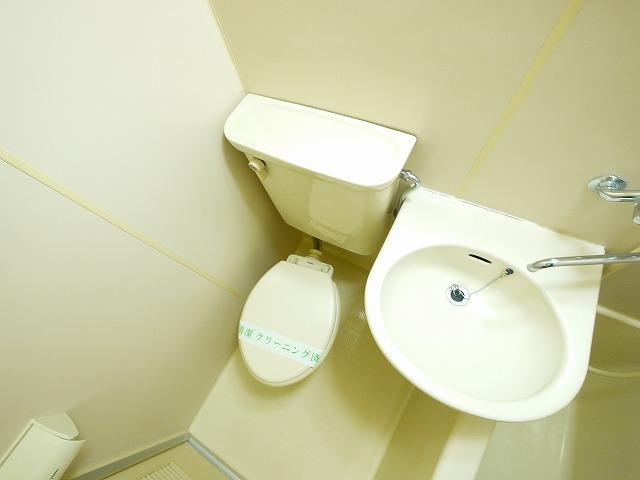 谷垣マンションのトイレ|コンパクトで使いやすいトイレです