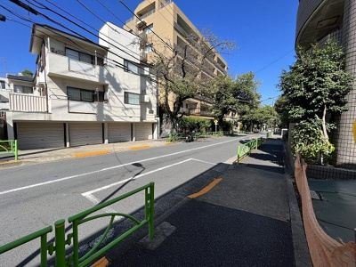 【前面道路含む現地写真】 | ☆仲介手数料（約５６０万円）が無料です。☆碑文谷の新築　☆都立大学駅１０分
