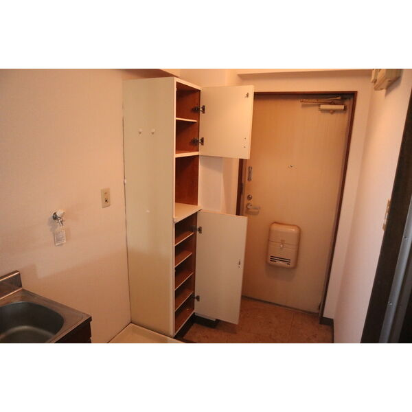 ハイツ杏里の玄関