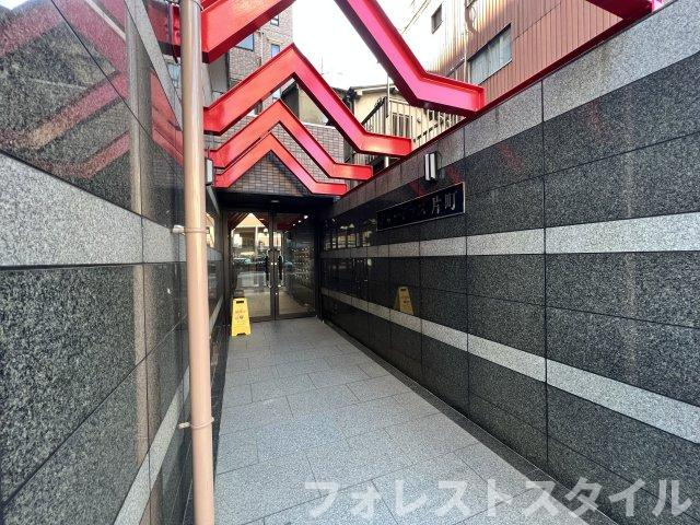 グレーシァス片町のエントランス