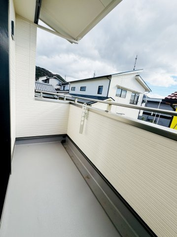 呉市焼山東3丁目　新築一戸建てのバルコニー|バルコニーがあります