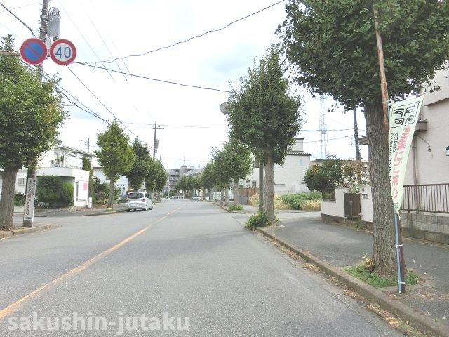 勝田台２丁目　売地の前面道路含む現地写真|12ｍ公道
