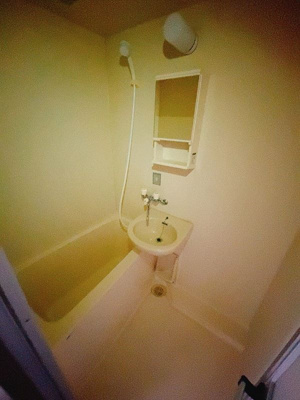 【洗面所】 | アーサーコート高宮 | 別号室の写真になります。現況優先。