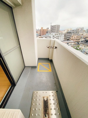 【バルコニー】 | アーサーコート高宮 | 別号室の写真になります。現況優先。
