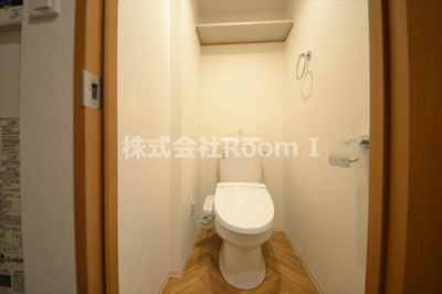 【トイレ】 | SERENiTE-04 | シンプルで使いやすいトイレです