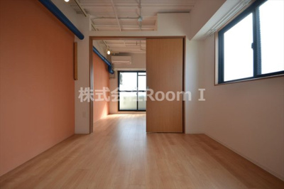 【居間・リビング】 | SERENiTE-04 | 居間です