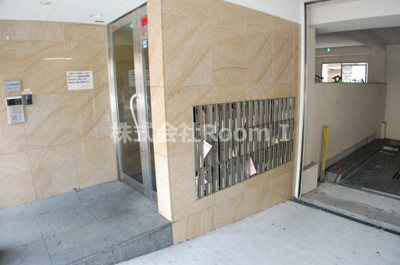 【ロビー】 | SERENiTE-04 | 毎日通るロビーはこのようになっています