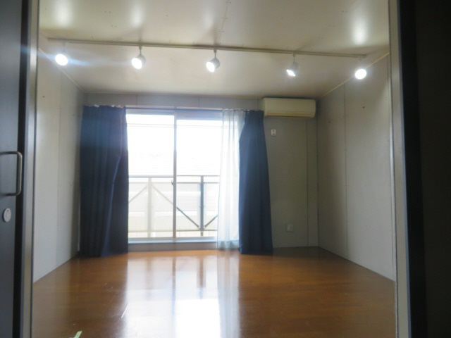 アーバンコート２１の居間・リビング