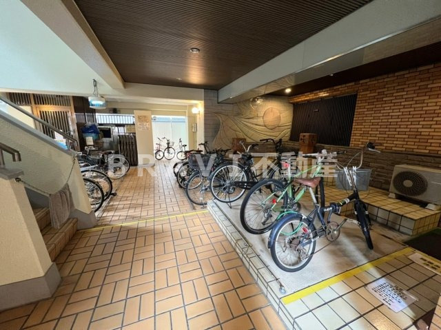 ニューライフ谷町　BRAVI不動産のその他共用部分|【ニューライフ谷町】駐輪場