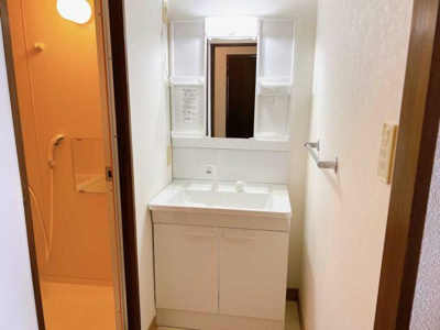 【洗面所】 | コーポドリームⅡ | 使いやすい洗面所です