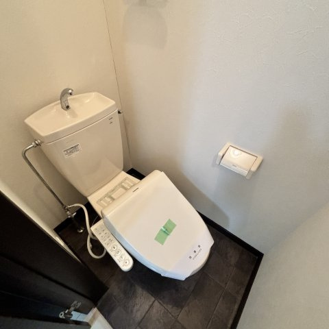 サン・ファルドのトイレ