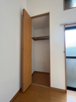 【収納】 | エスポワール箱崎 | 別号室の写真になります。現況優先。