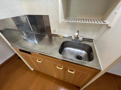 【キッチン】 | エスポワール箱崎 | 別号室の写真になります。現況優先。