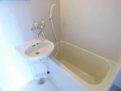 【浴室】 | ピュアドーム原 | 別号室の写真になります。現況優先。