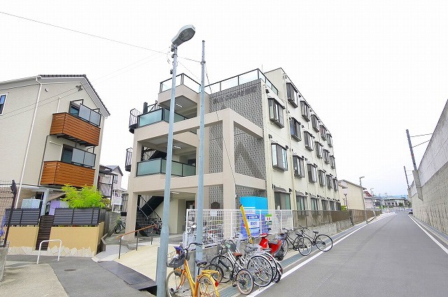 サンコーポ桜町の外観