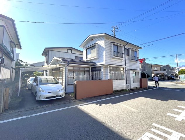 北夕顔瀬町戸建の外観|落ち着いた外観です。   