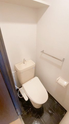 【トイレ】 | ロマネスク大橋第2 | 別号室の写真になります。現況優先。