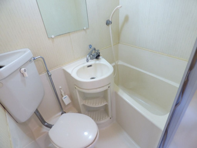 【洗面所】 | ルエメゾンロワールユニバーシティ | 別号室の写真になります。現況優先。