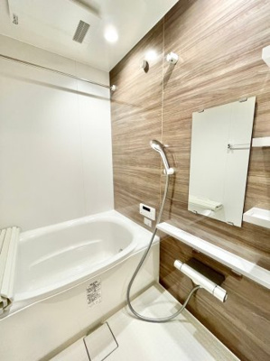 【浴室】 | リアン ファミリオ 向陽 | ※同物件別室参考写真