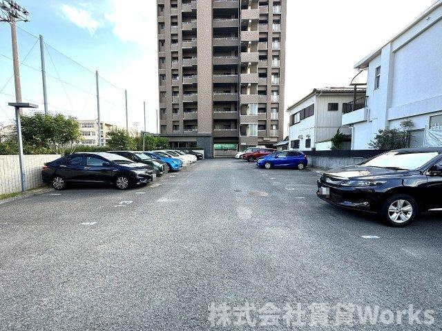 サーパス北前川の駐車場|カースペースがあります