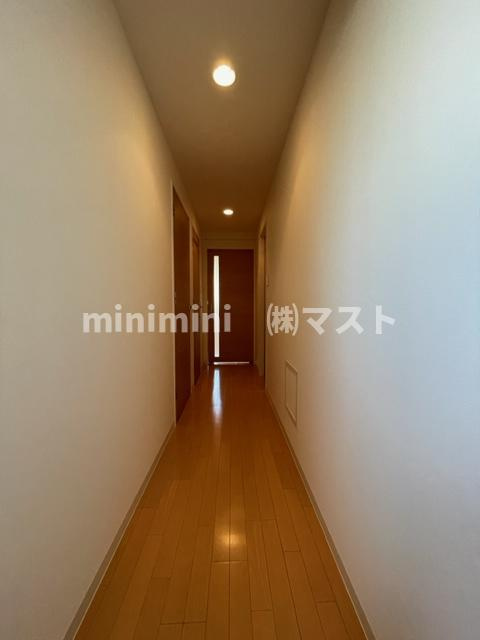 レシェンテ西梅田の玄関
