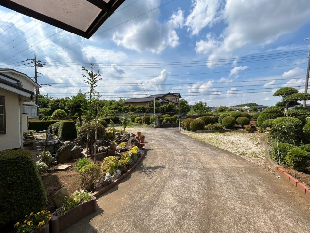 あきる野市下代継　中古戸建　敷地広々185坪の庭|用途多彩なお庭も広々