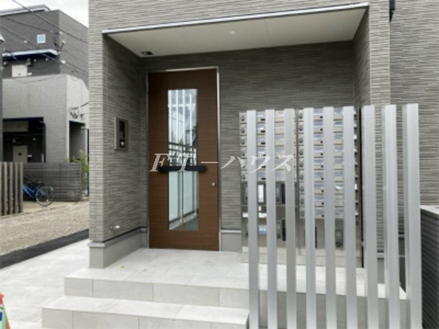 グレイスマクハリのエントランス