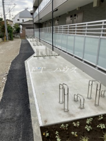 グレイスマクハリの駐車場