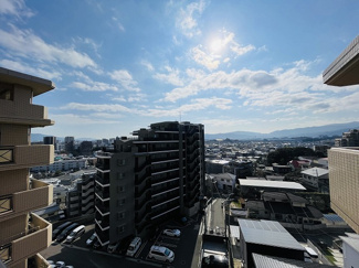 【展望】 | 9階からの開放的な景色が望めます。景色を楽しみながらほっと一息リフレッシュしていただけそうです