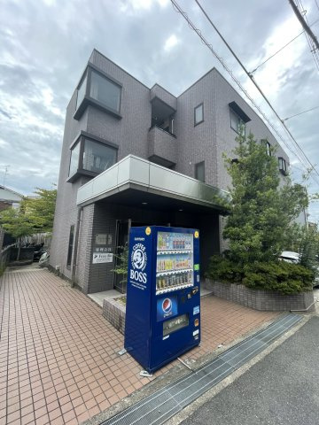 フリーディオ倉治の外観