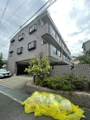 フリーディオ倉治の外観