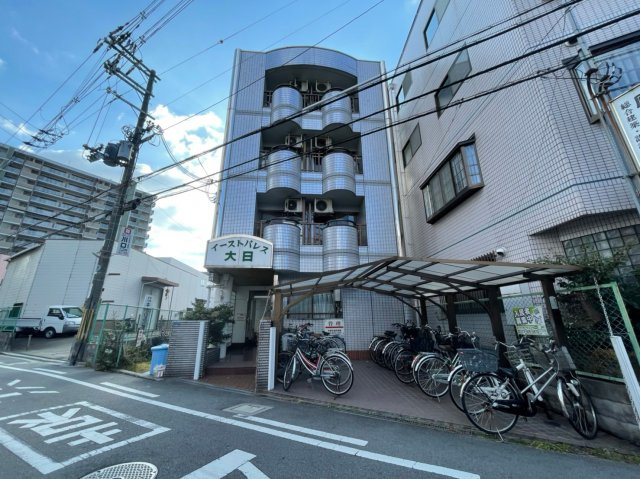 イーストパレス大日の外観