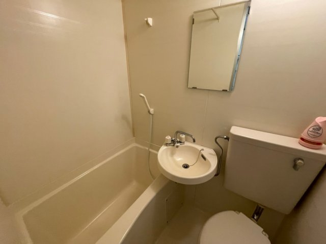 イーストパレス大日の浴室|(参考)同マンション他部屋の写真