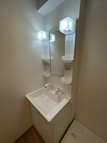みおつくし滝井の独立洗面台