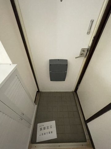 ハイツ千鶴1の玄関