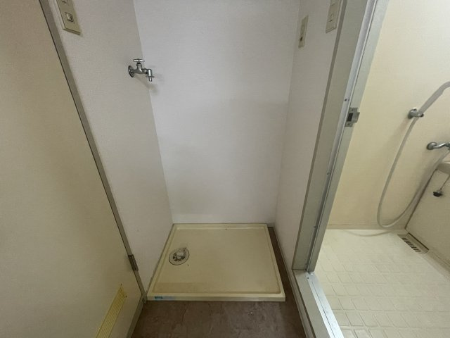 GM藤田町WESTの玄関