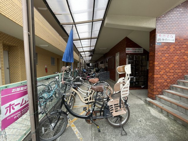 GM藤田町WESTの駐車場