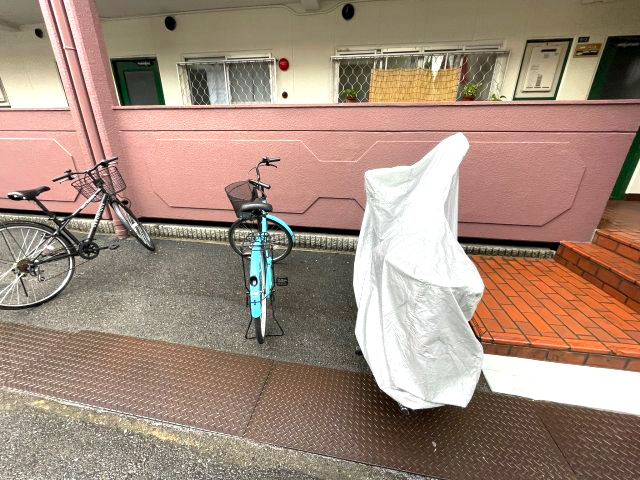 オークハイツの駐車場