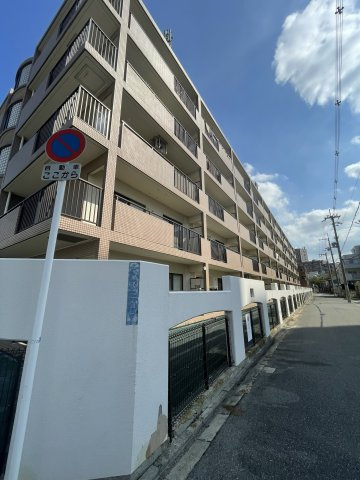 メゾンクリサンテームの外観