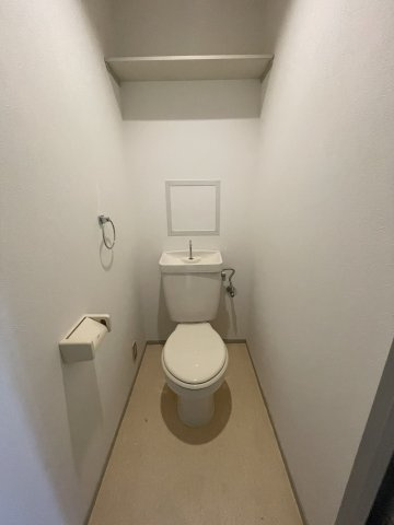 メゾンクリサンテームのトイレ